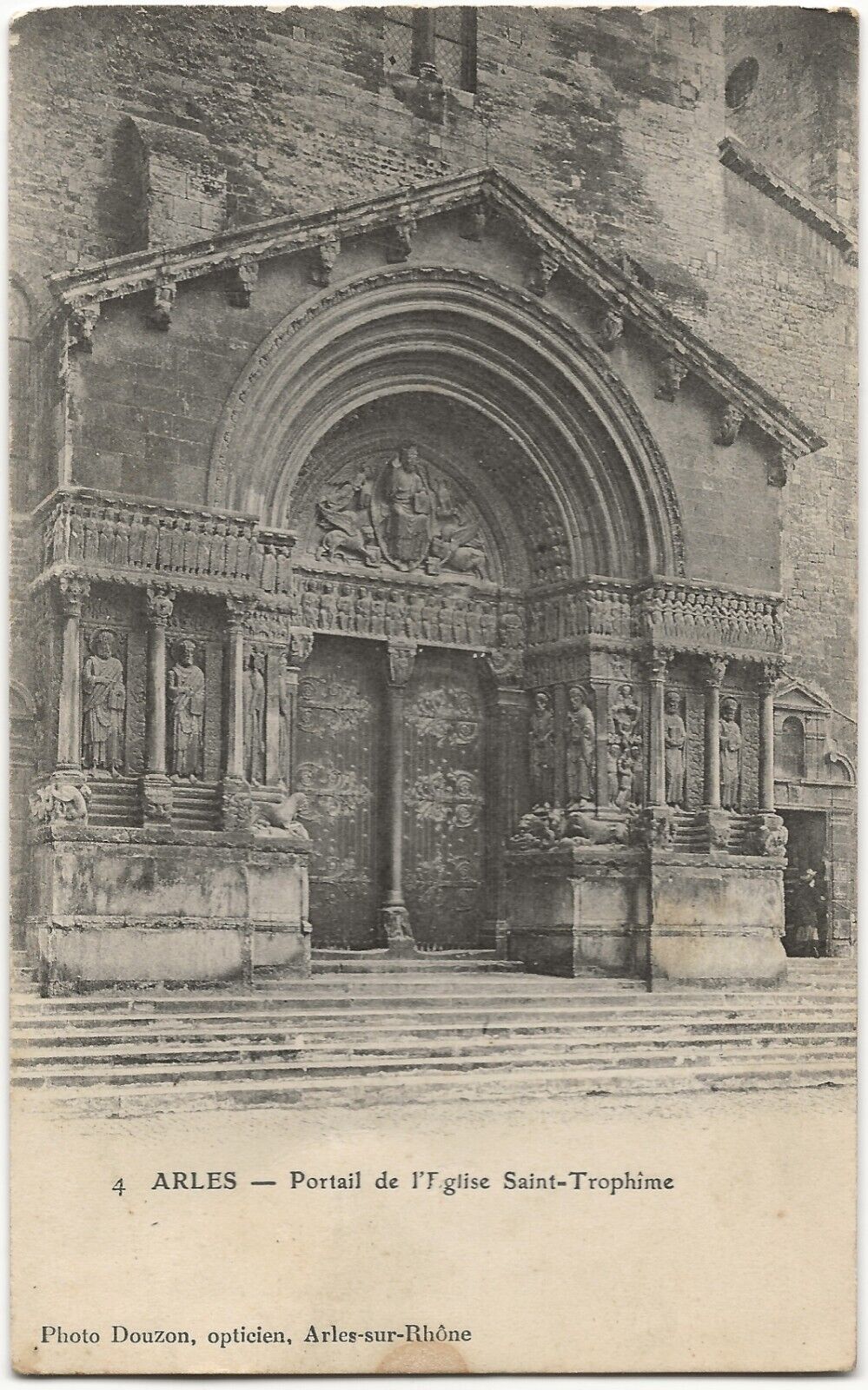 Postcard Antique CPA, Arles France,Edition Douzon,Saint Trophimus