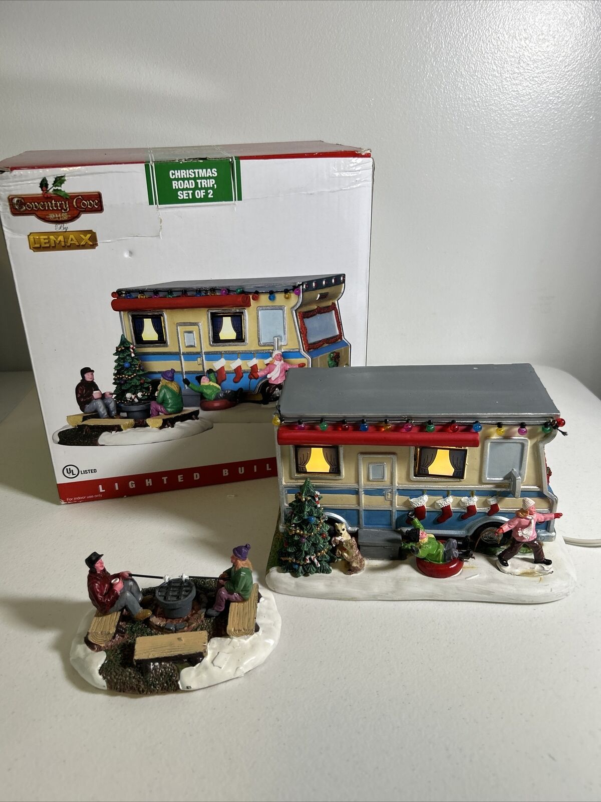 Lemax Coventry Cove Christmas Road Trip 65162 Porcelain Lighted Building