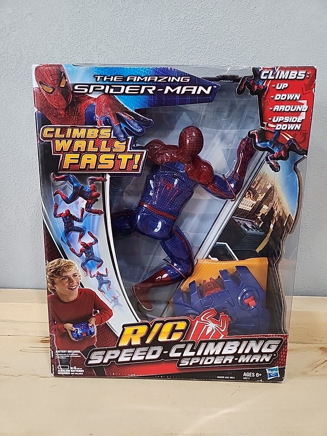 The Amazing Spider Man R/C Speed-Climbing Spider-Man Climbs Up Down Around NOB
