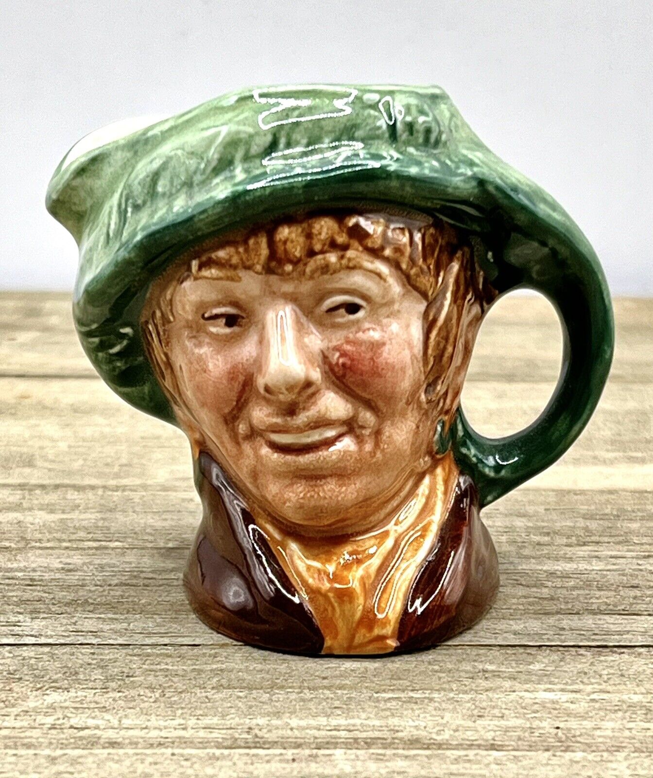 Vintage Royal Doulton Arriet Toby Jug Mug D6250 Figurine 2 1/4\