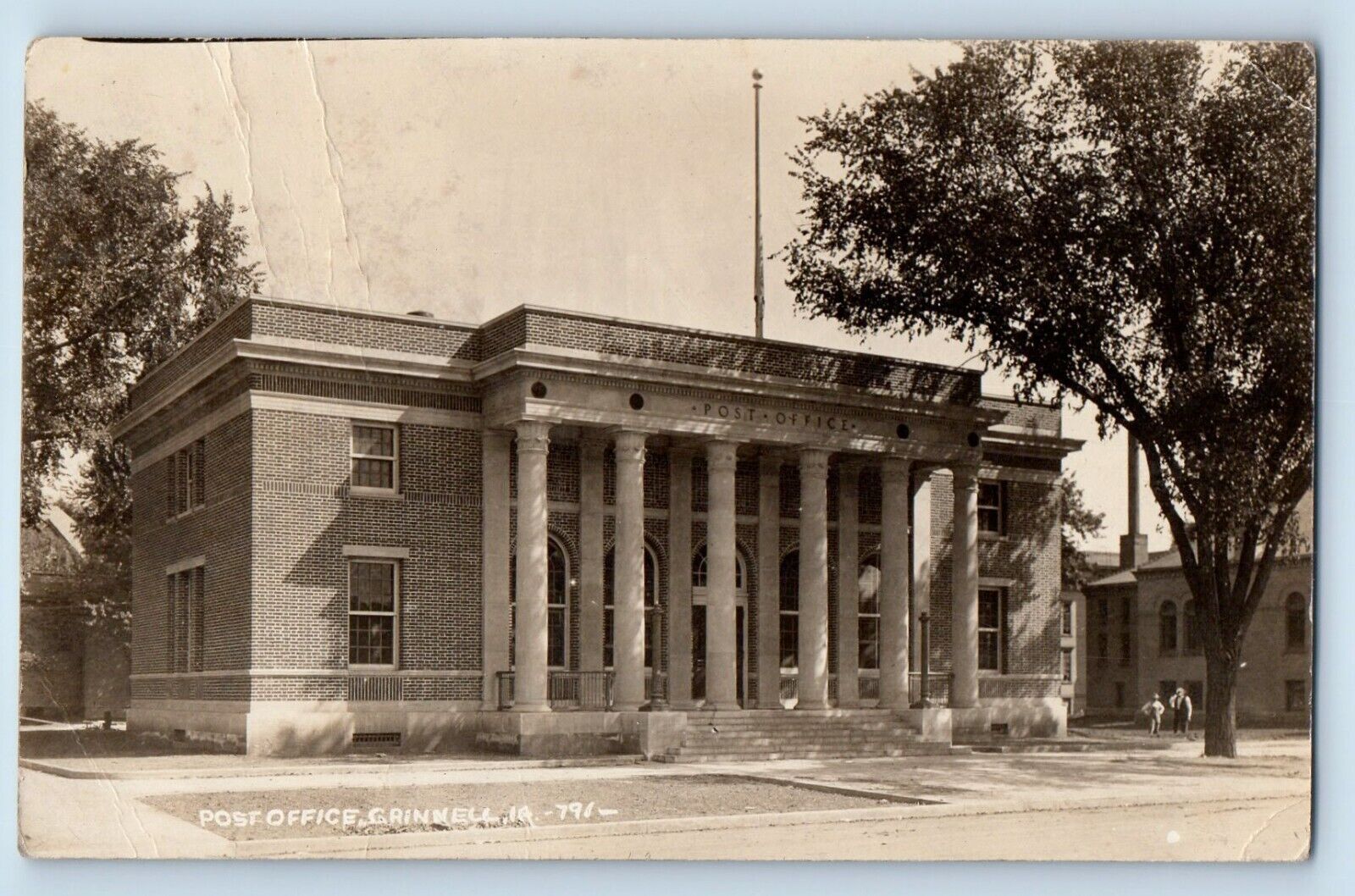 Grinnell Iowa IA Postcard RPPC Photo Post Office Building Scene Street 1918