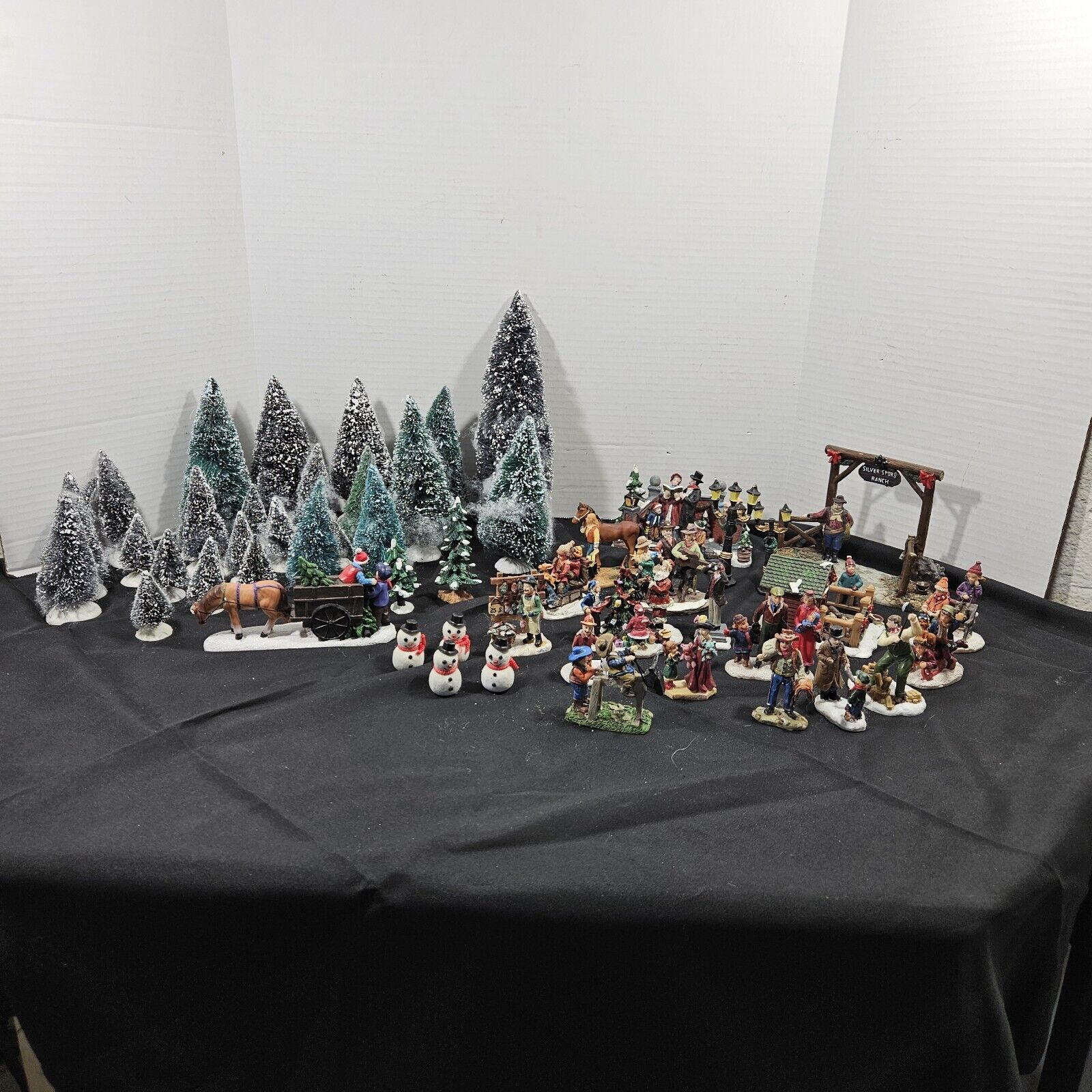 Lemax Different Christmas Villages Mixed Large Lot Of 53 Figures Trees Figurine