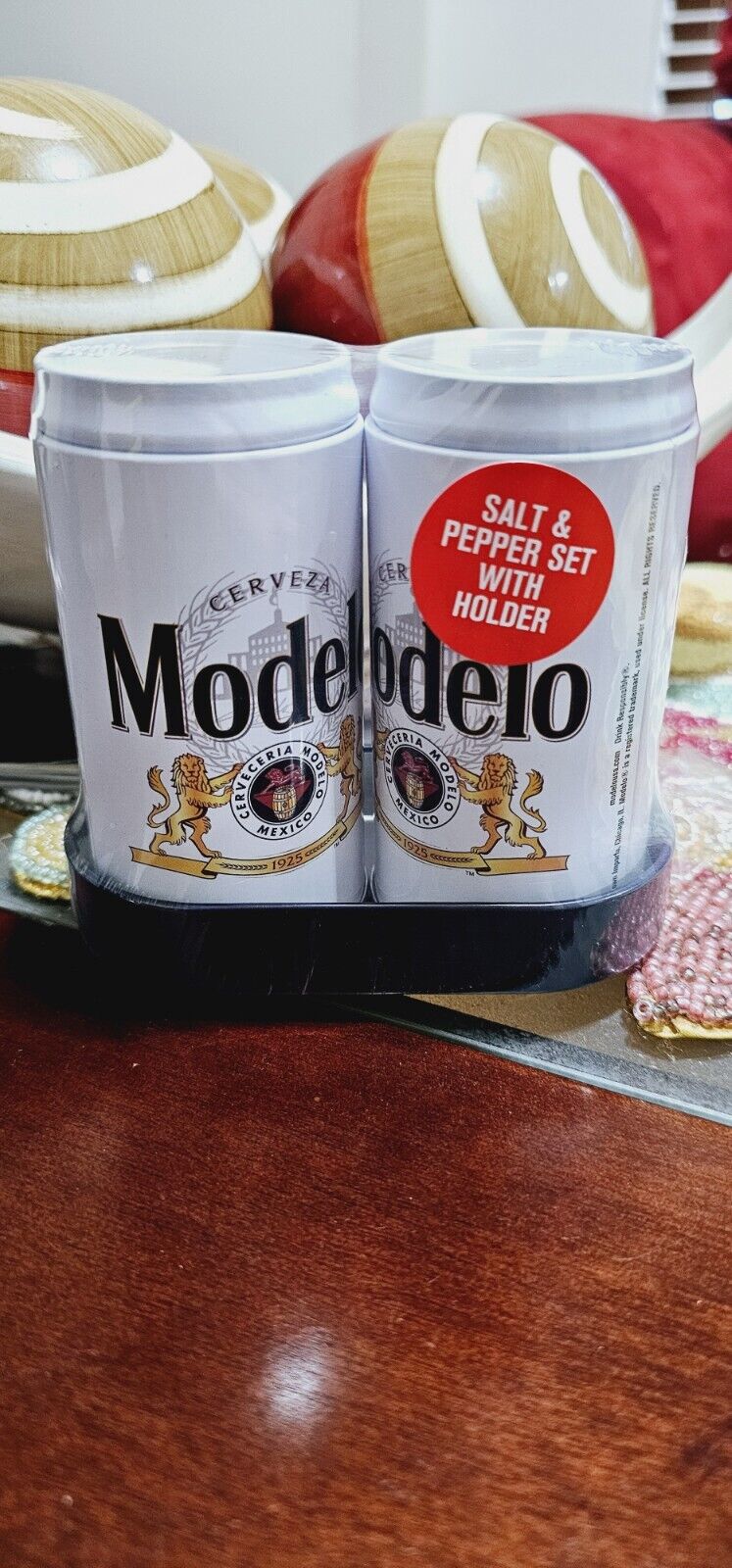 Cerveza (beer) Modelo  Salt & Pepper Shakers. Mini Cans 1 Set