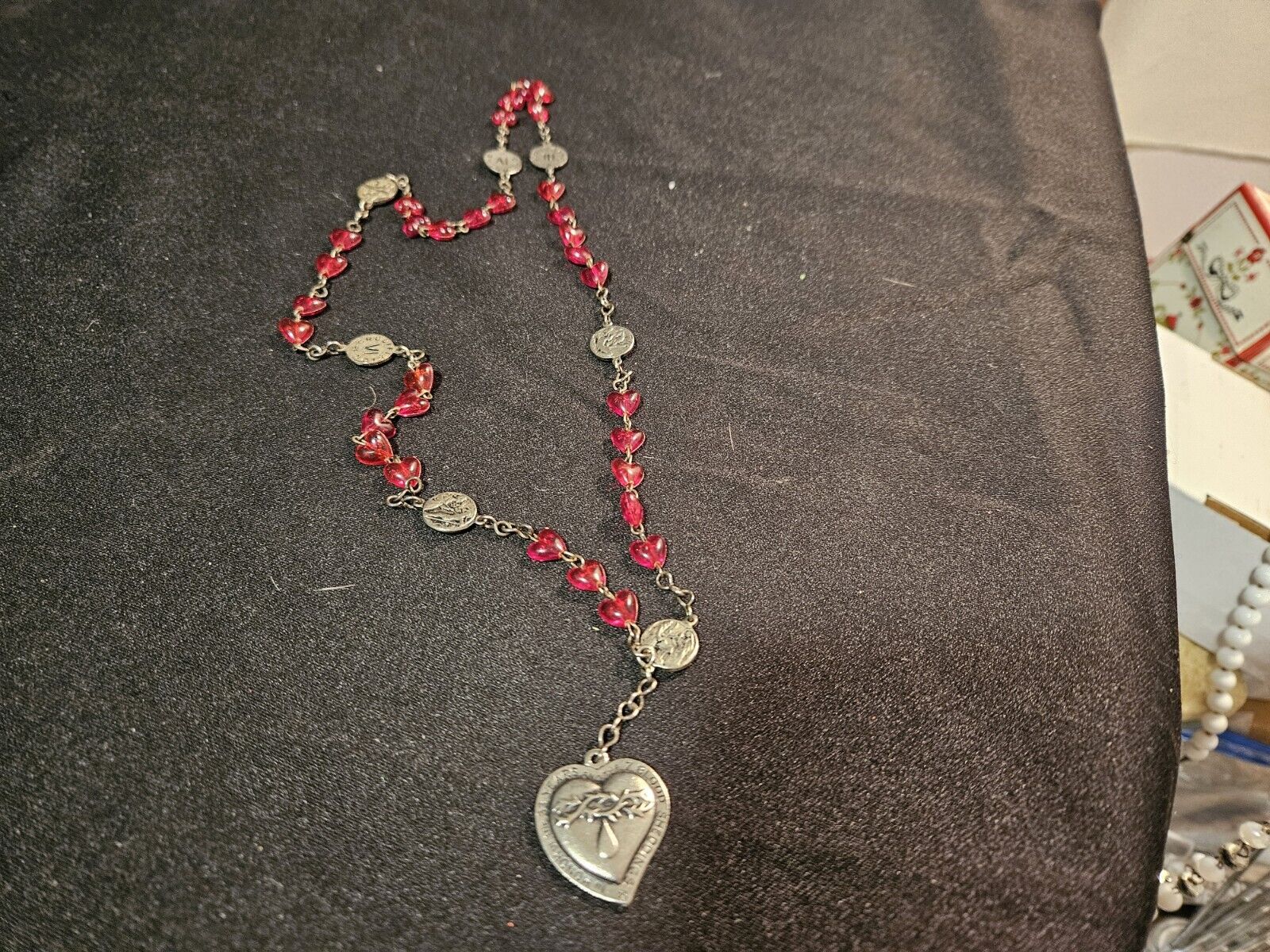 Vintage Chaplet Of The Most Precious Blood 7 Mysteries Rosary Red Lucite Hearts