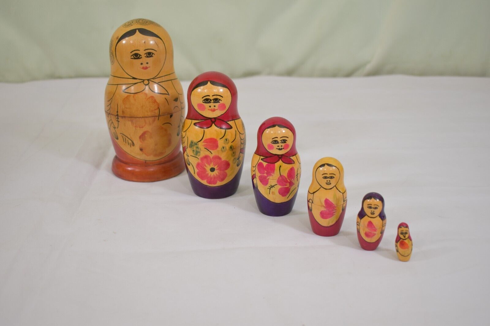 Vintage Wooden Russian Nesting Doll Set of 5 Hand Painted