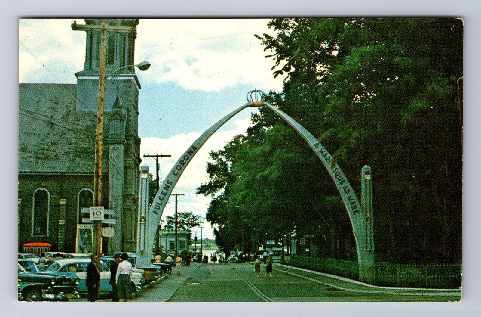 Quebec Canada, Entrance National Shrine Of Notre-Dame du Cap, Vintage Postcard