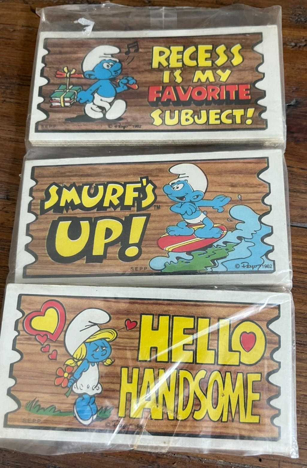 Vintage Peyo 1982 Topps Smurf 36 Super-Cards Set New in Original Packaging