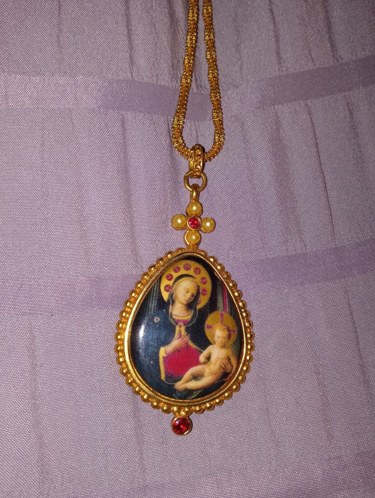 The Vatican Library Collection Vtg Goldtone Madonna and Child Pendant C735A
