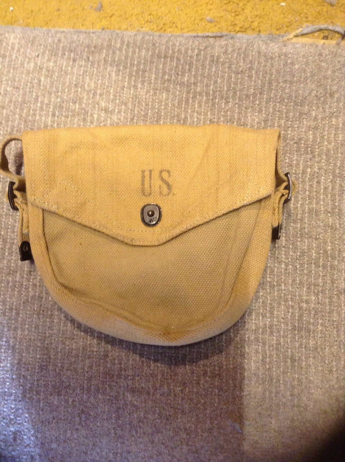 rare british made drum pouch 1944 nos
