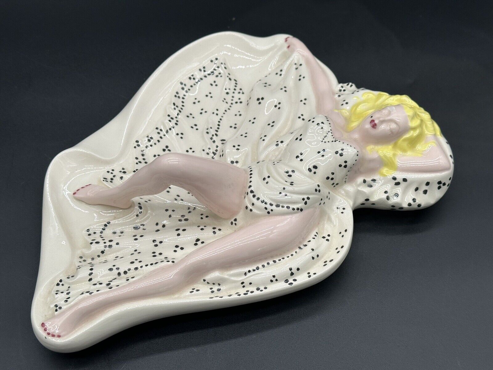 VINTAGE LADY pinup Girl Ashtray Dish Ceramic Marilyn Monroe 40s