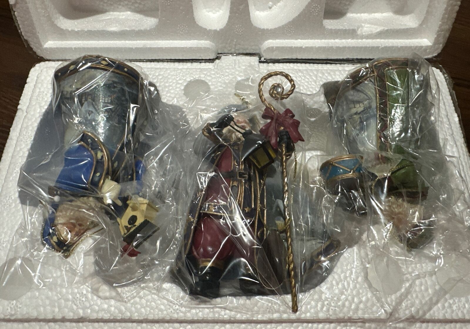 Set Of 3 Thomas Kinkade Old World Santa Ornaments Set #11 New In Packaging W/COA