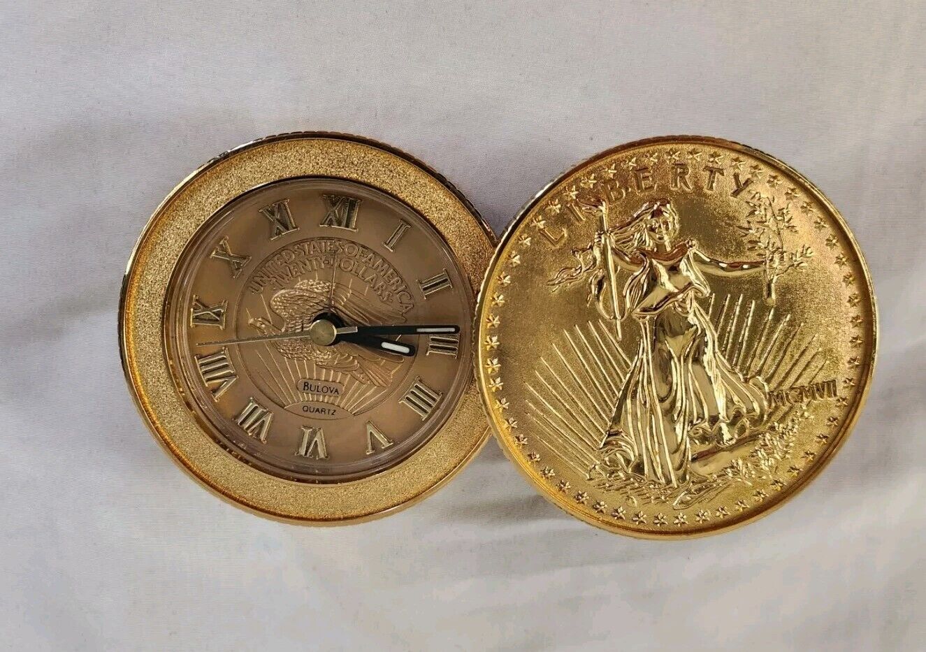Vintage 1970’s  Bulova Saint Gaudens $20 Gold Coin Clock Working READ