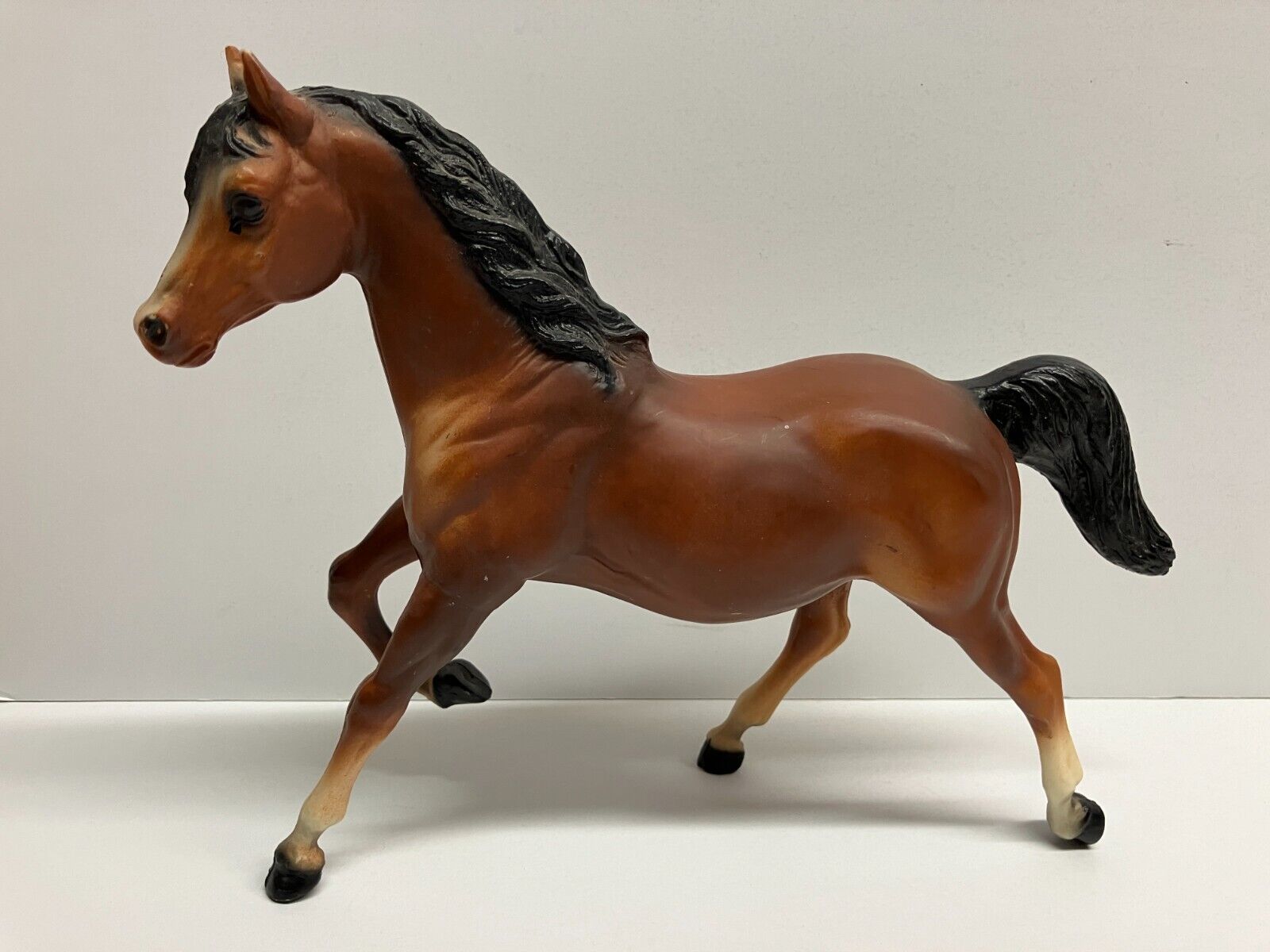  vintage Breyer 1961-1987 Running Mare Sugar Horse  No. 124