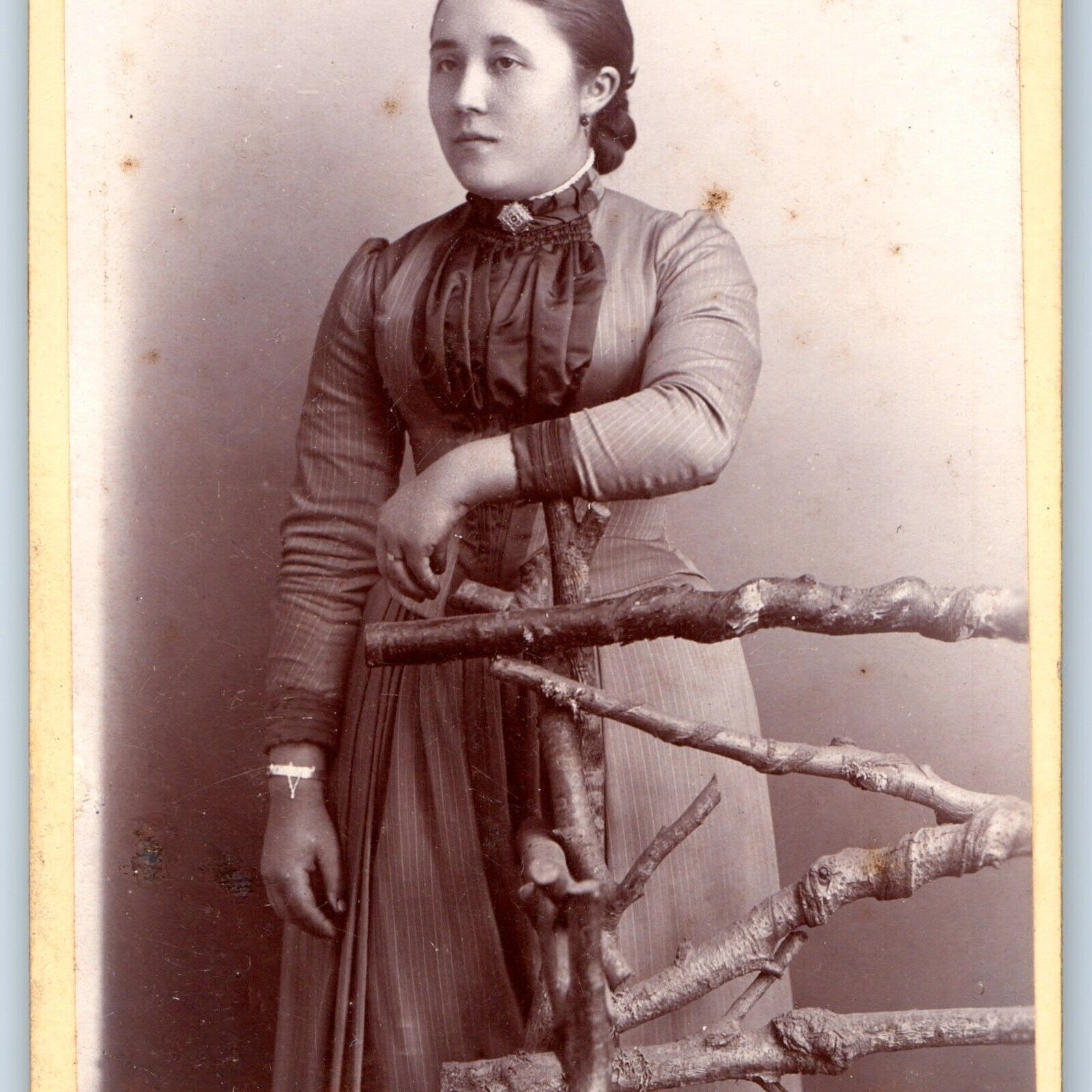 c1880s Barmen, Germany Nice Young Lady CdV Photo Card Wilhelm Fulle H26