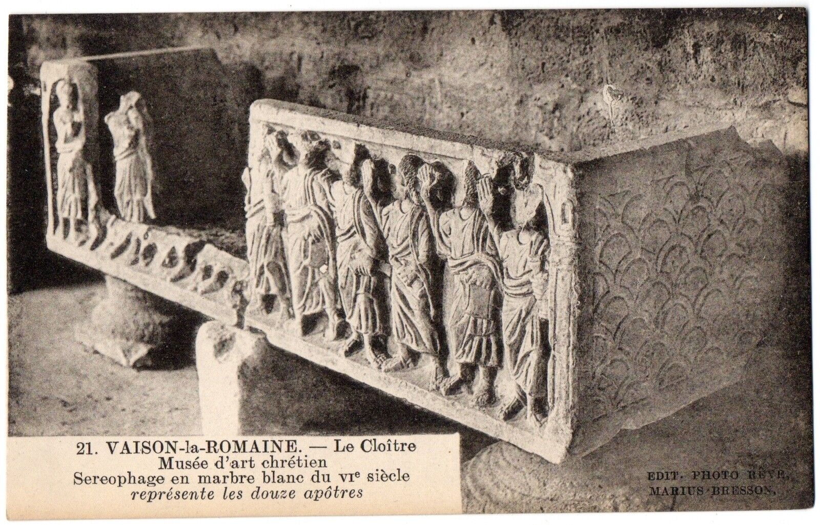 CPA 84 - VAISON LA ROMAINE (Vaucluse) - 21. The Cloister. Sarcophagus