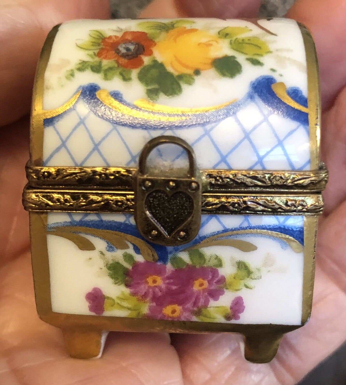 Vintage Limoges France Trinket Box Trunk Floral Design Heart Latch