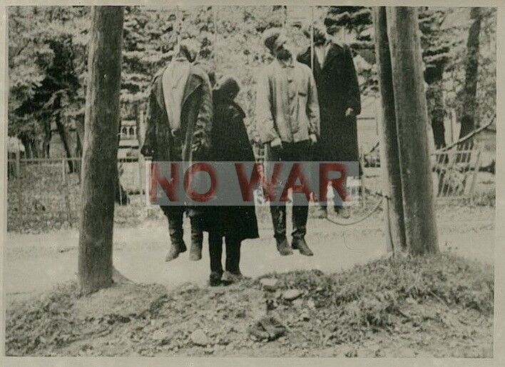 WWII ORIGINAL GERMAN WAR PHOTO HANGED DEAD PARTISANS VICTIMS OF WAR