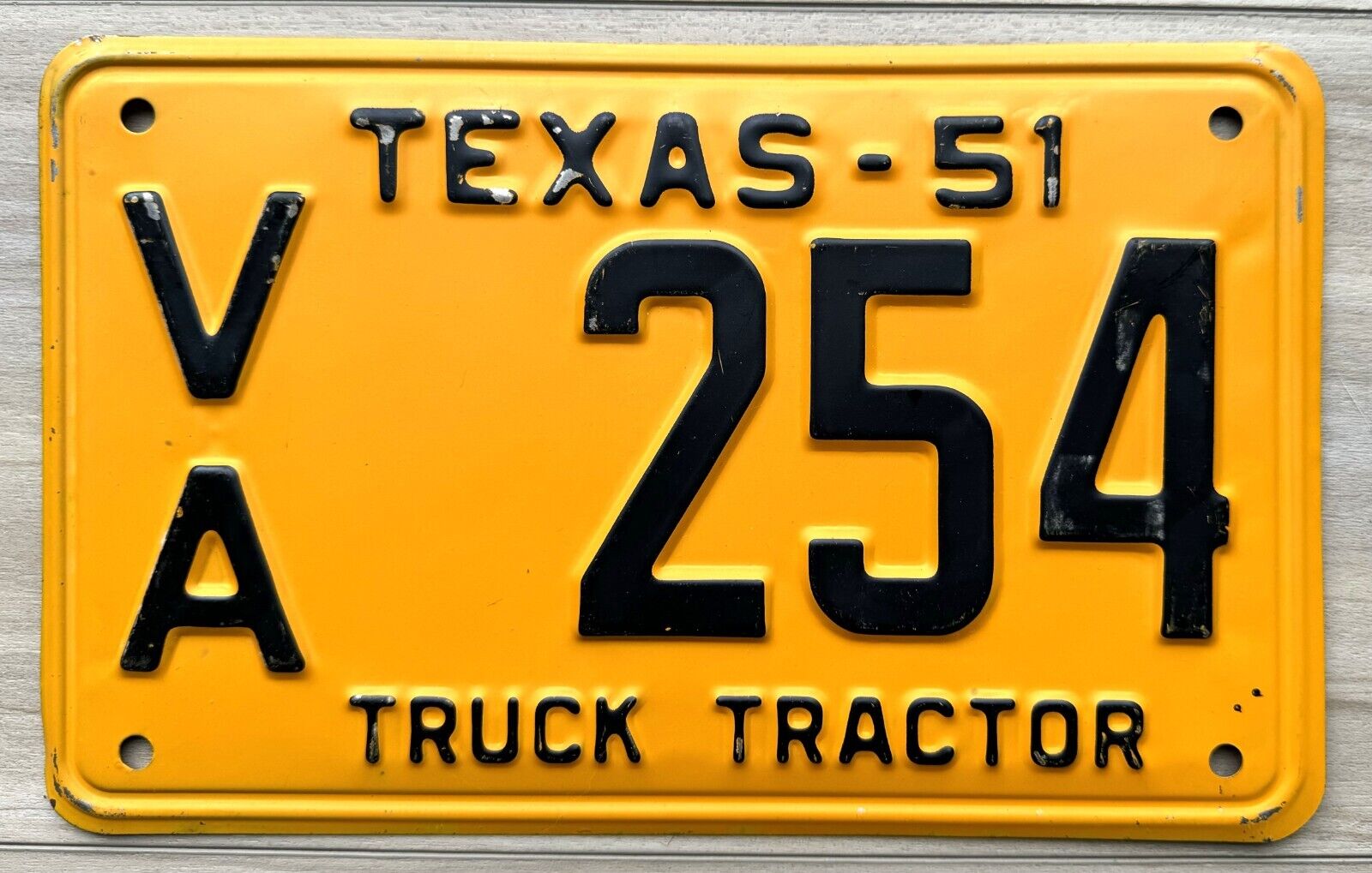 1951 Texas Truck Tractor License Plate - Very Nice Original Paint