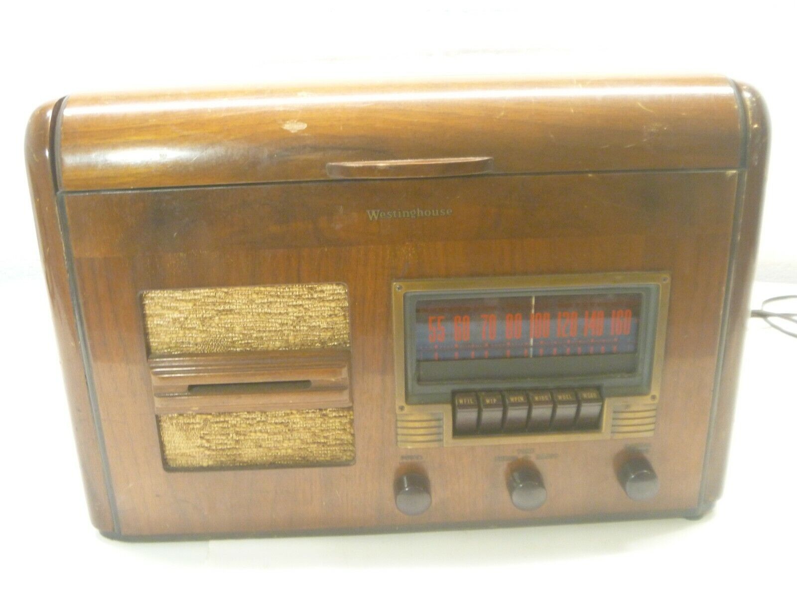 AM Westinghouse TUBE Radio PHONOGRAPH  WR180 , circa 1940\'s WOOD CABINET AS IS