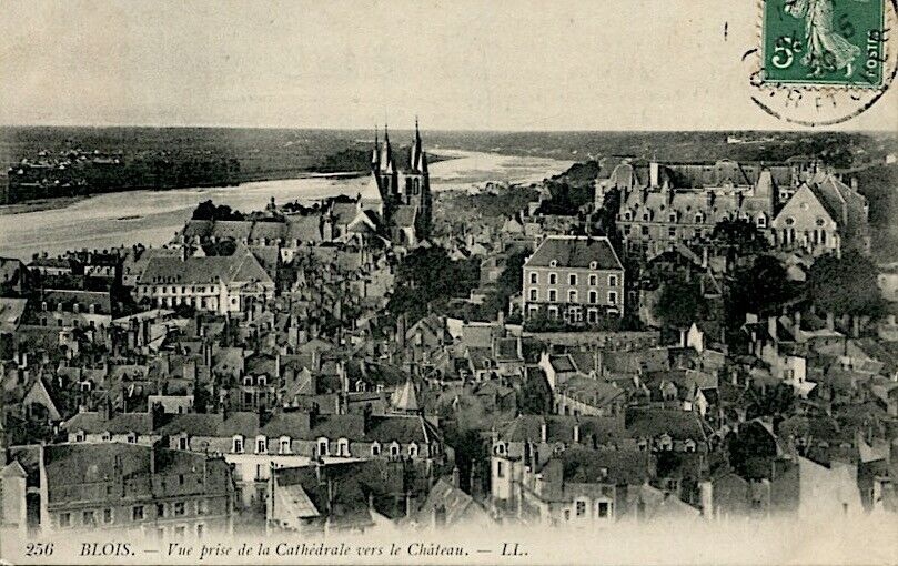 CPA 41 - Blois - View taken from the Cathedral towards the Castle