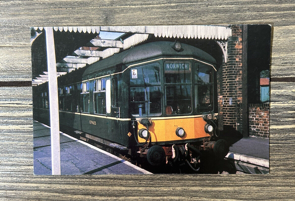 Vintage OPC Collectors Series: No. 47 Diesel Multiple Unit in Green Post Card
