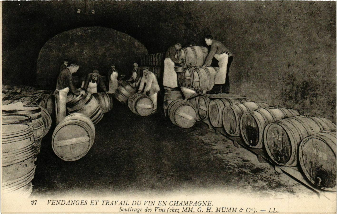 CPA G.H.MUMM Vendages et Travail du Vin in Champagne. Support (574806)