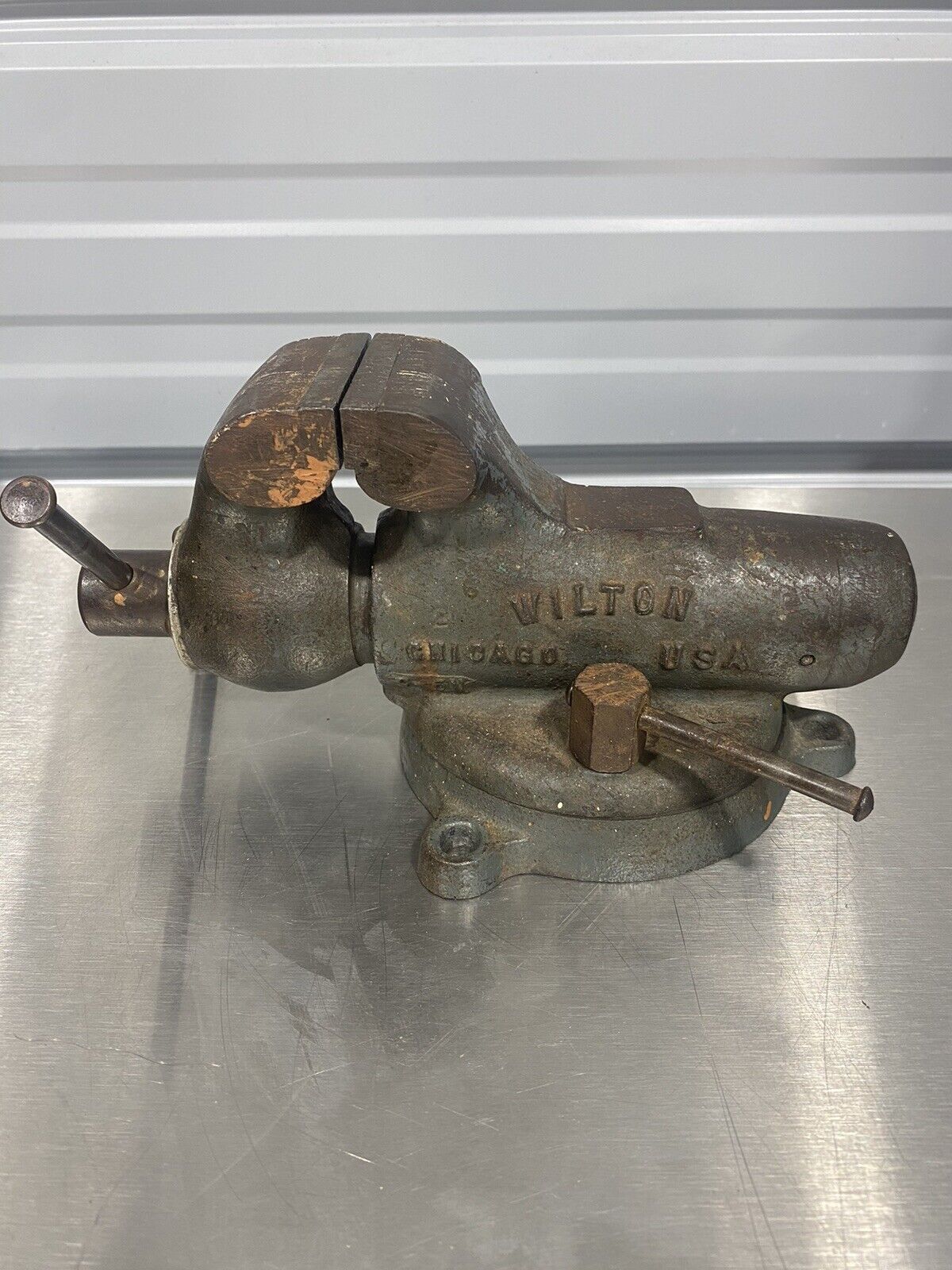 Wilton Bullet 825 Vise - No.5 - 101009- Chicago USA - Dated 12/68