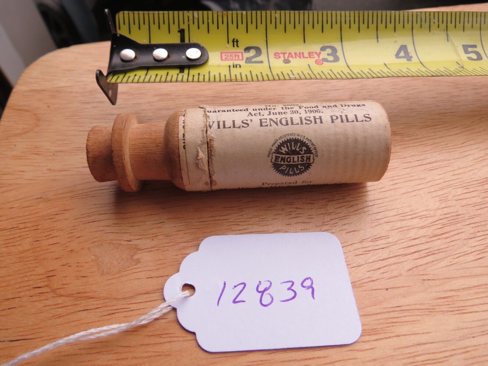 Antique Wills English Pills wooden container (Lot#12839)
