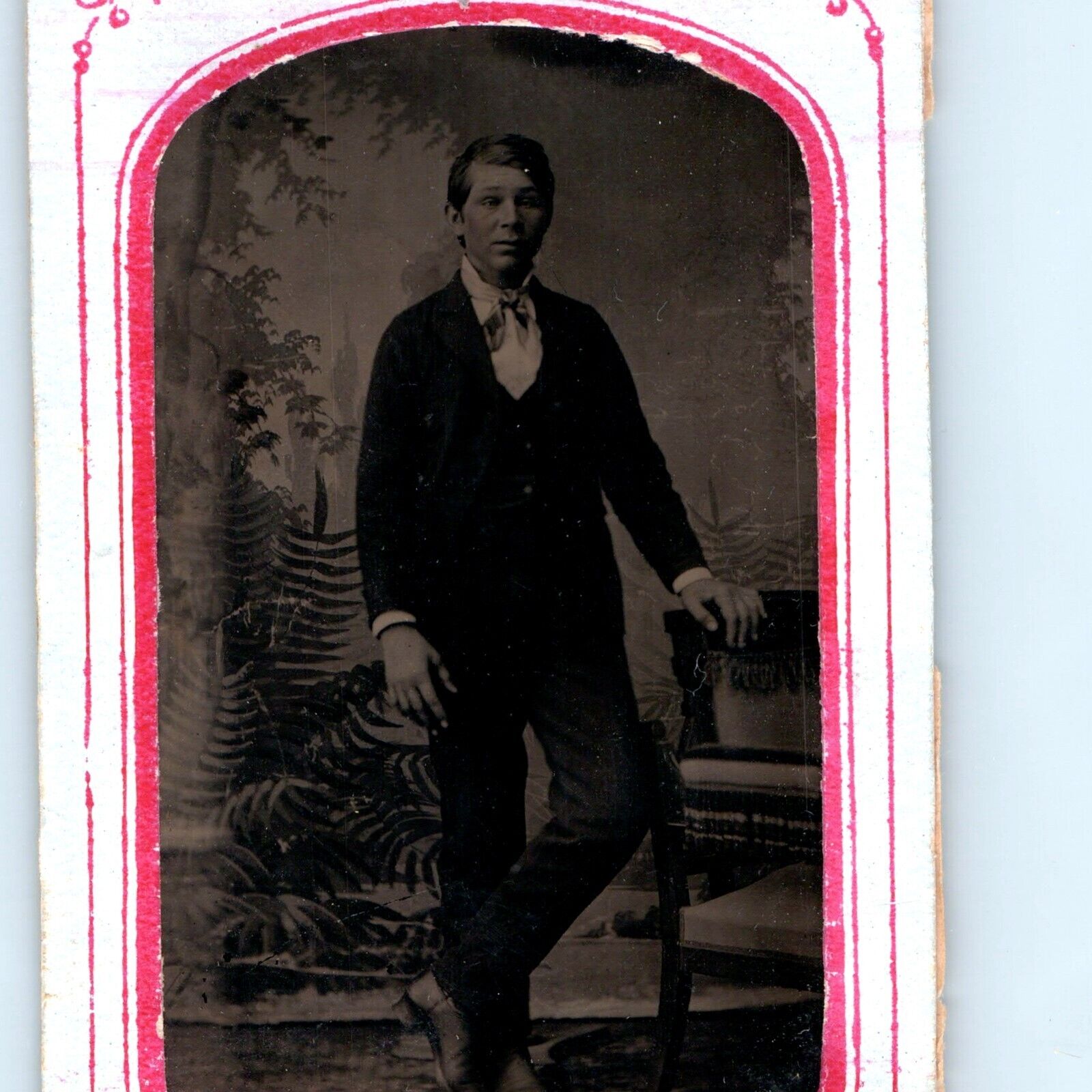 c1860s Handsome Young Man Tintype Photo Surprised Standing Border Case Soul H38