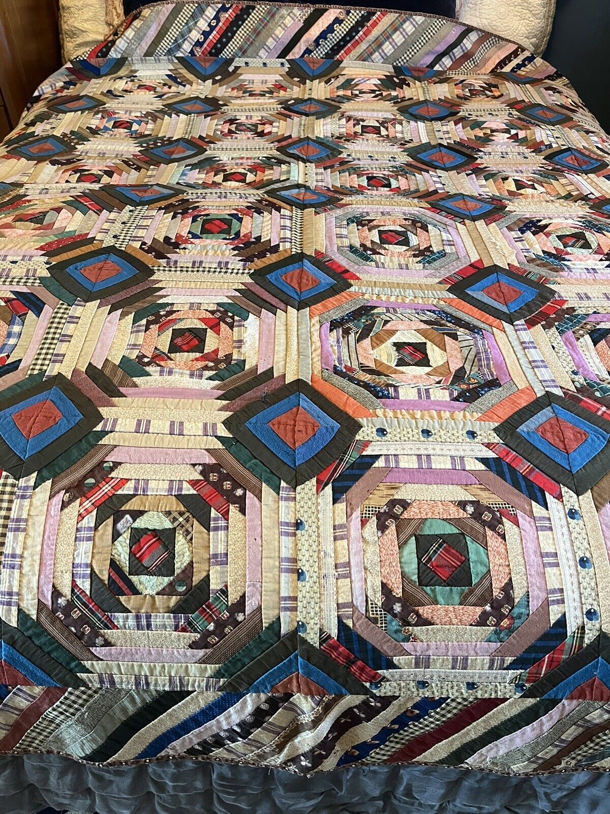 Stunning Antique Handmade Handstitched Pineapple Quilt Late 1800s
