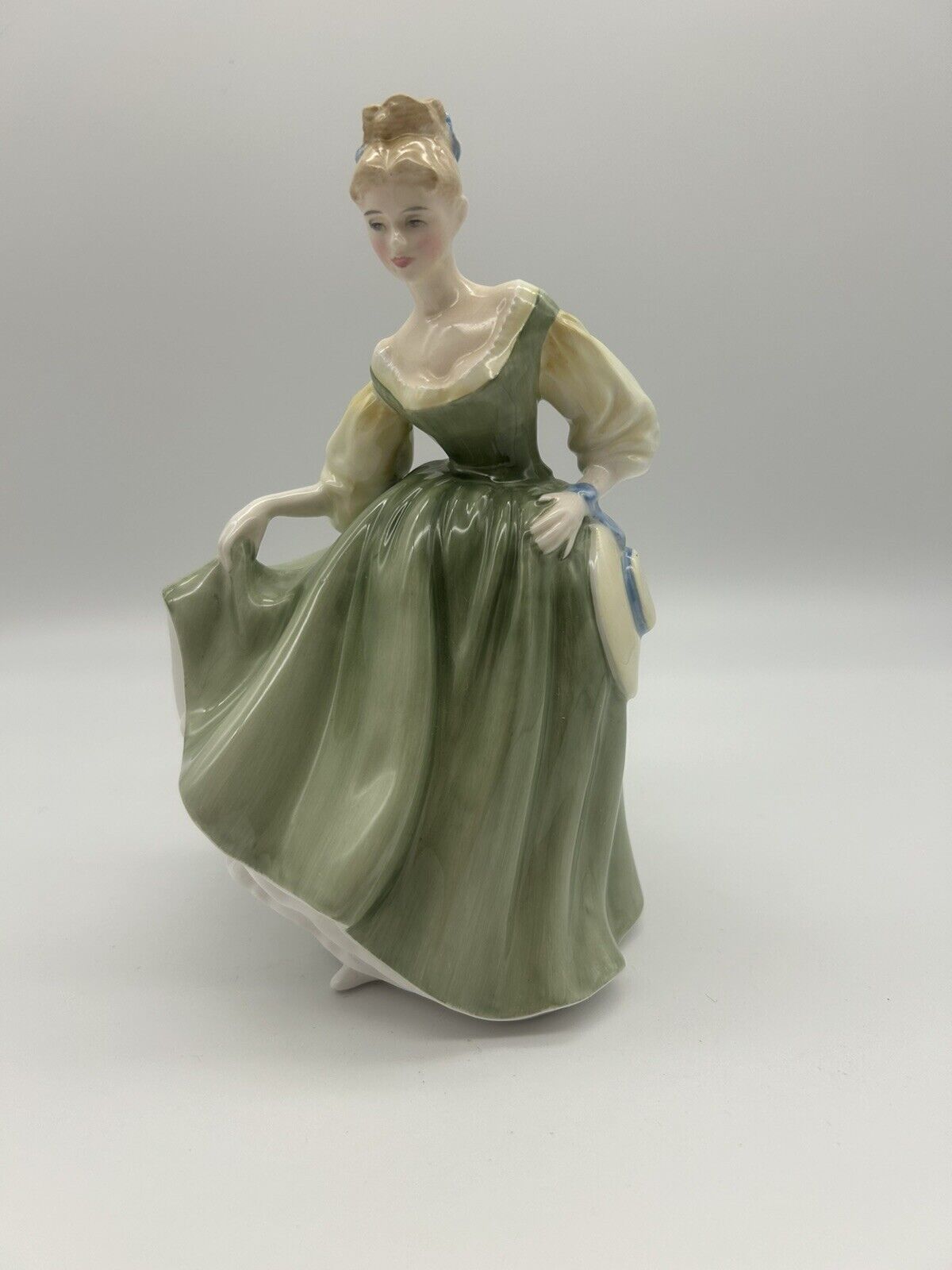 Vintage 1962 Royal Doulton Fair Lady Green Dress HN 2193 Figurine
