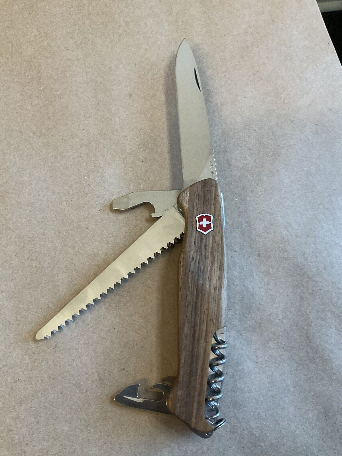 Victorinox Rangerwood Swiss Army Knife - Multi tool