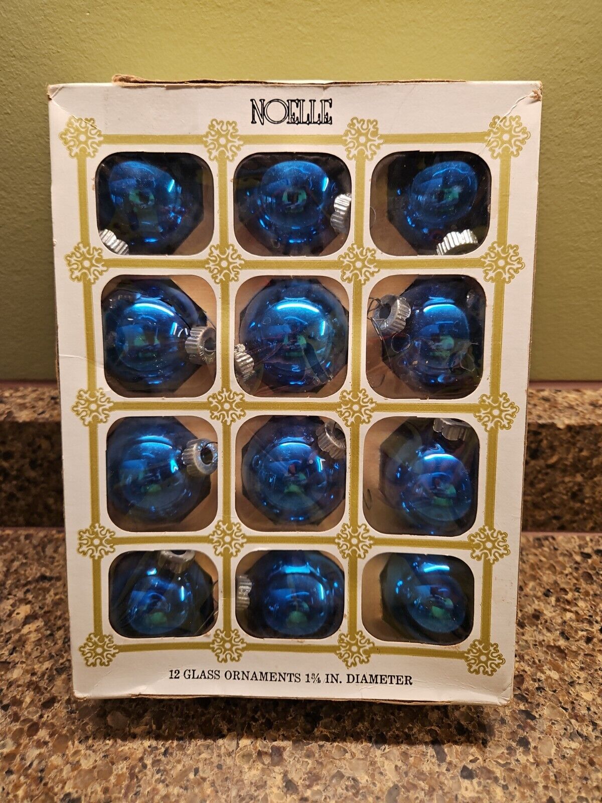 Noelle ~Blue Glass Ornaments 1-3/4\