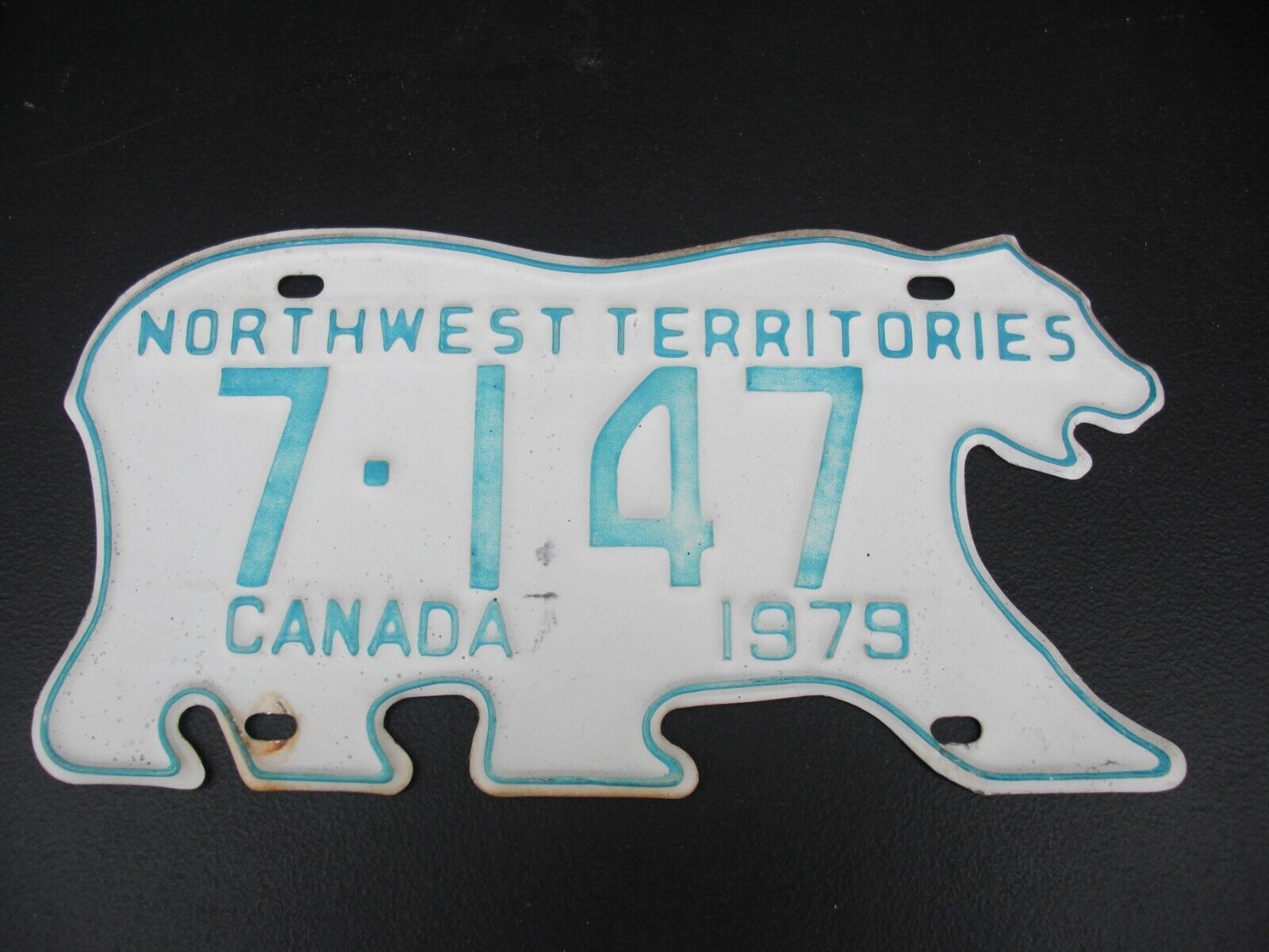 Classic Historic  1979 Northwest Territories  POLAR BEAR License Plate Free S/H