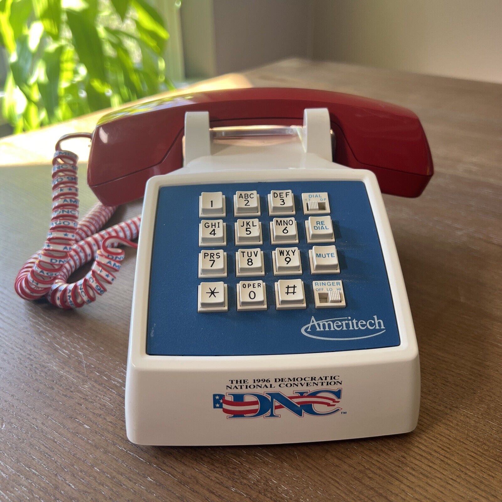 Vintage Retro Touch-tone Phone 1996 DNC Democrat Politics Chicago USA - UNTESTED