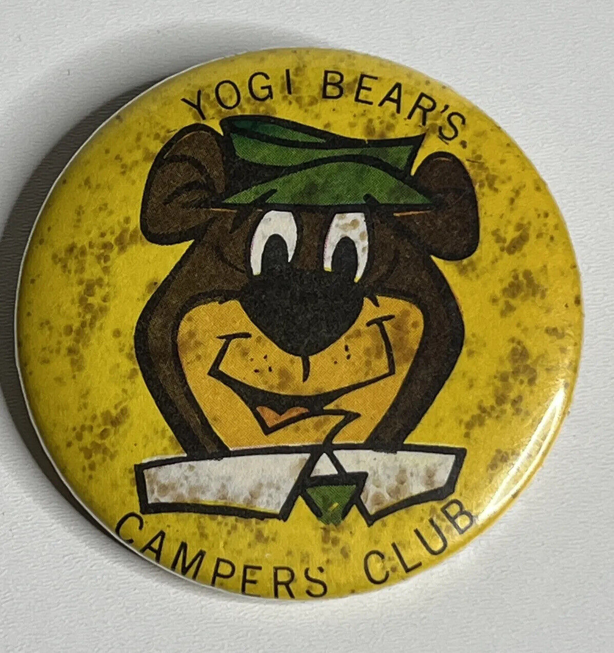 Yogi Bear's Campers Club 1972 button Pin back Cartoon Bear 2 1/8” Diam Vintage