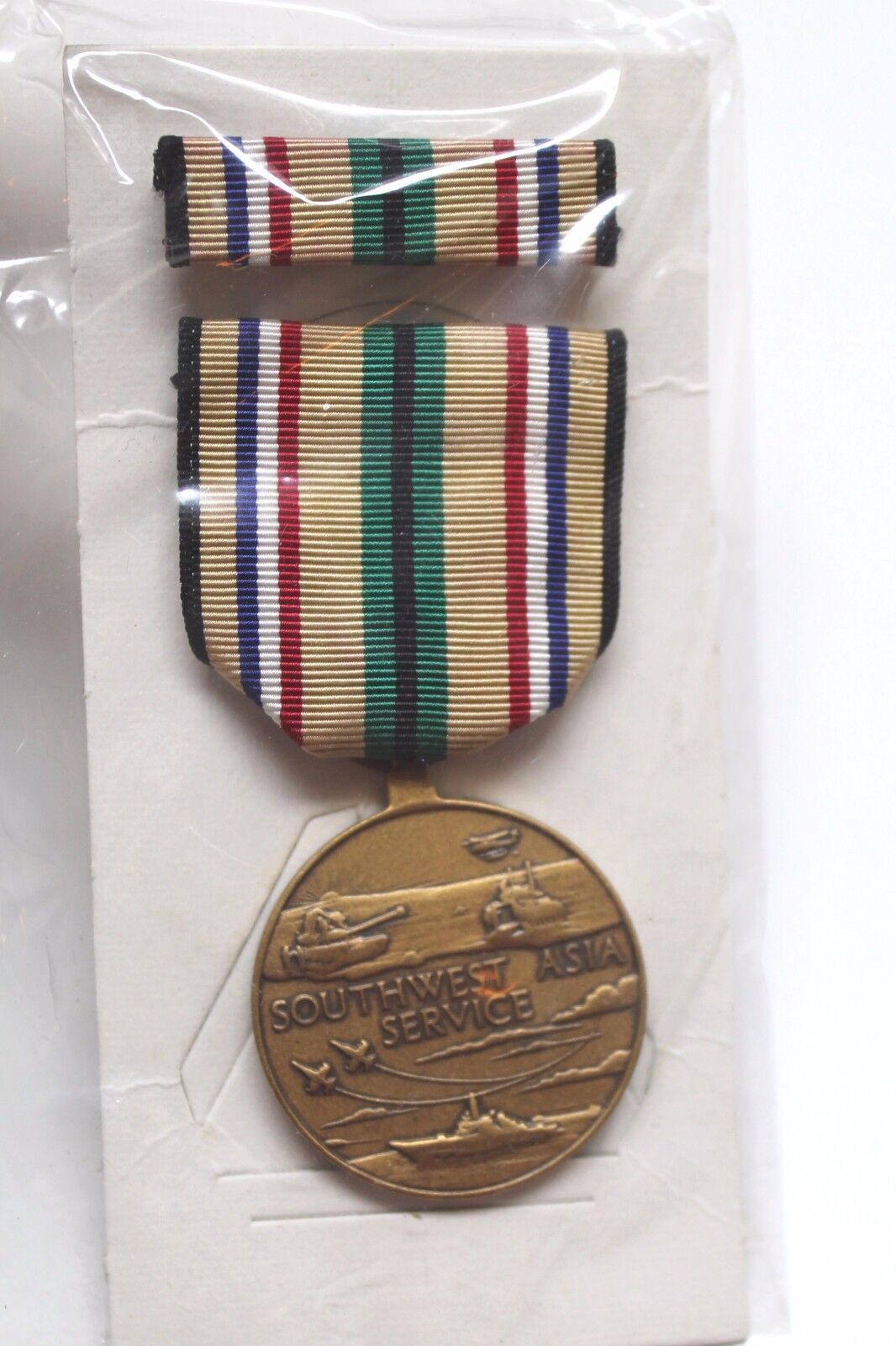 Southwest Asia Service Medal and Ribbon Set each R6057