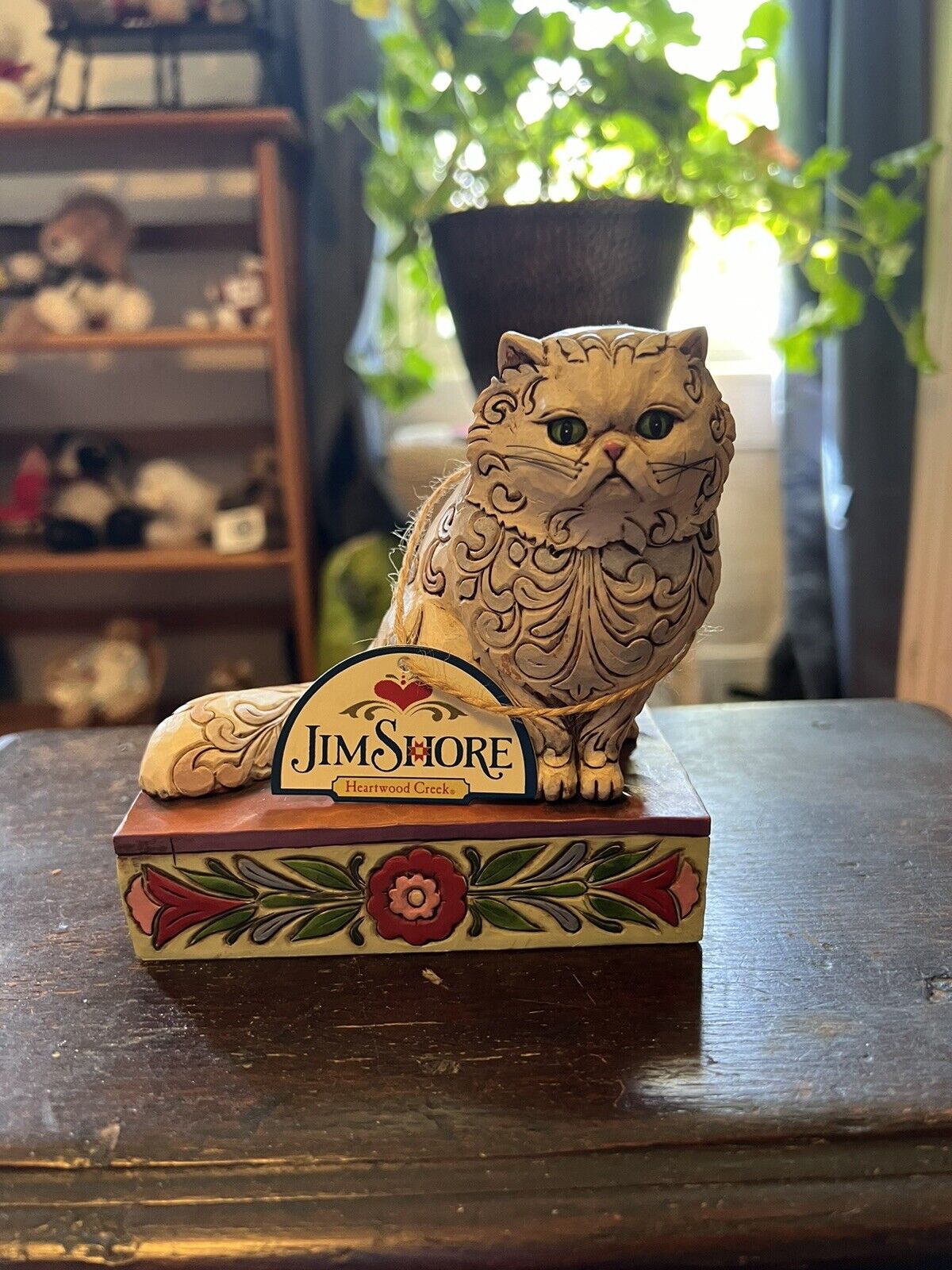 Jim Shore persian cat figurine “Victoria”