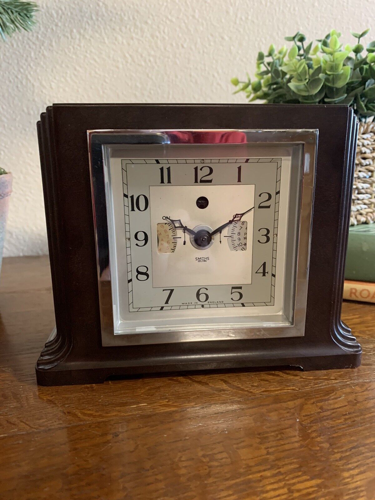 Antique / Vintage Smiths Art Deco Bakelite Desk Clock - Beautiful Condition