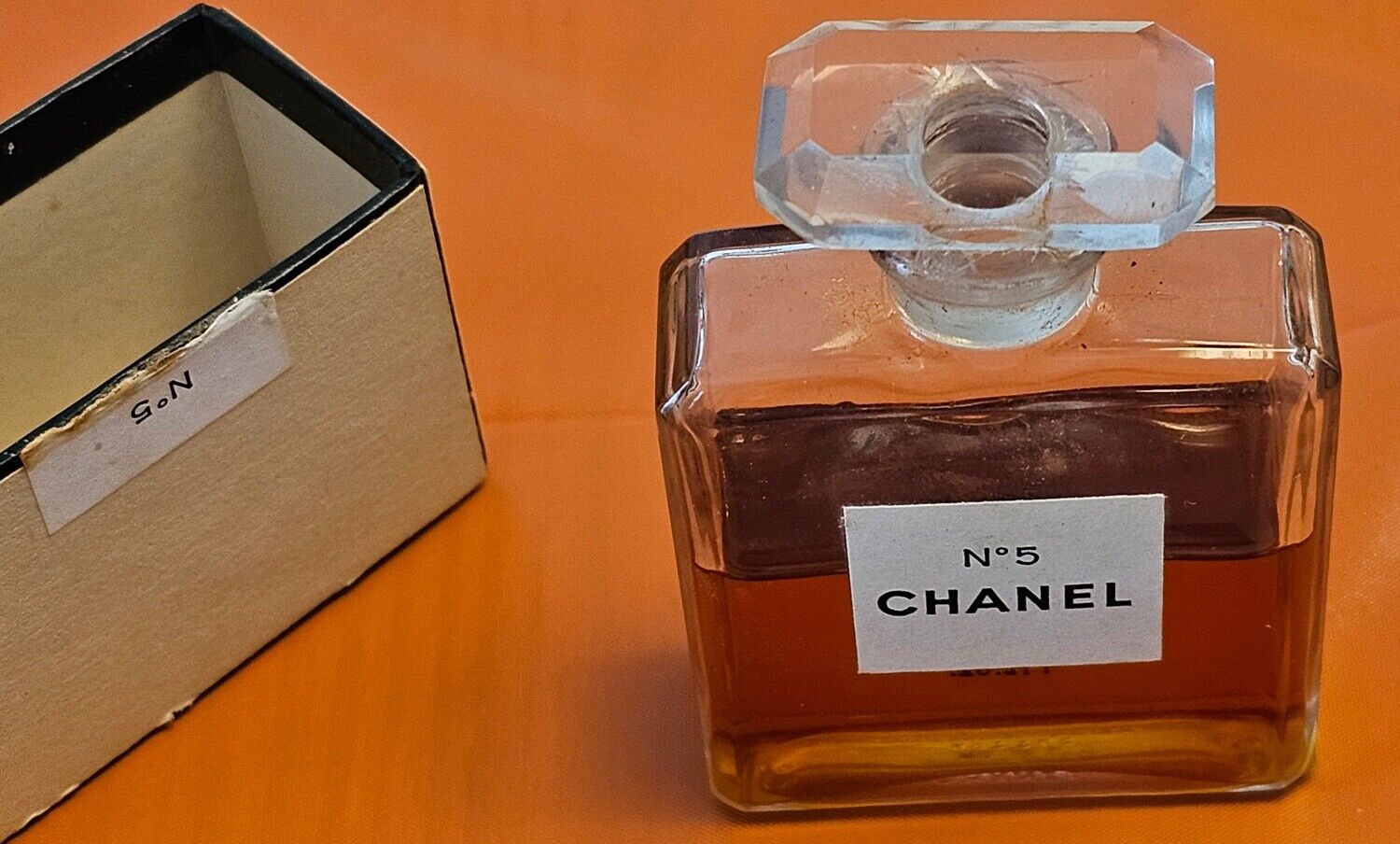 Chanel Perfume No 5 Antique Vtg Size 7  Bottle 1 oz in Original Box New York