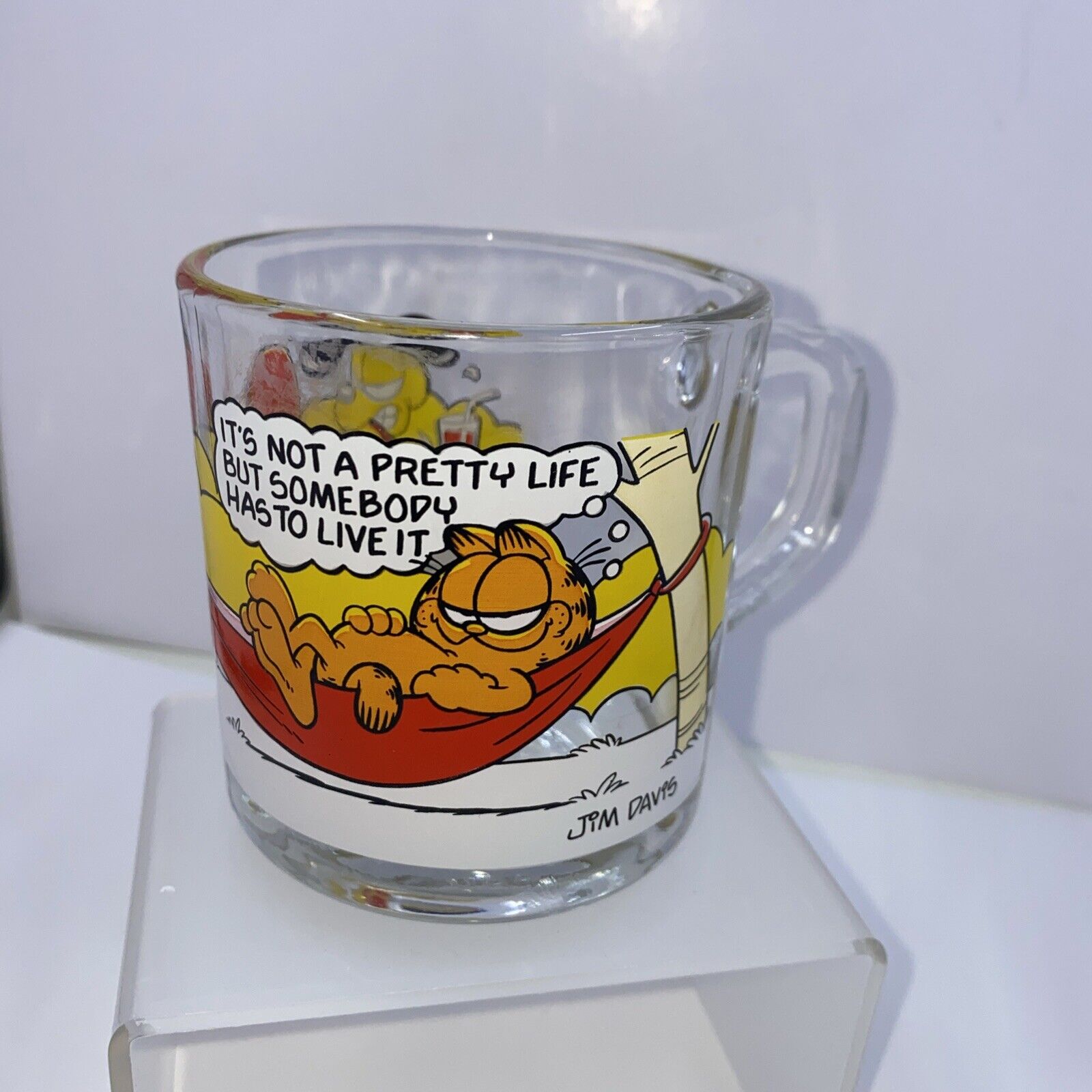 Vintage 1978 McDonalds GARFIELD CHARACTERS Glass Mug Collectible Cup