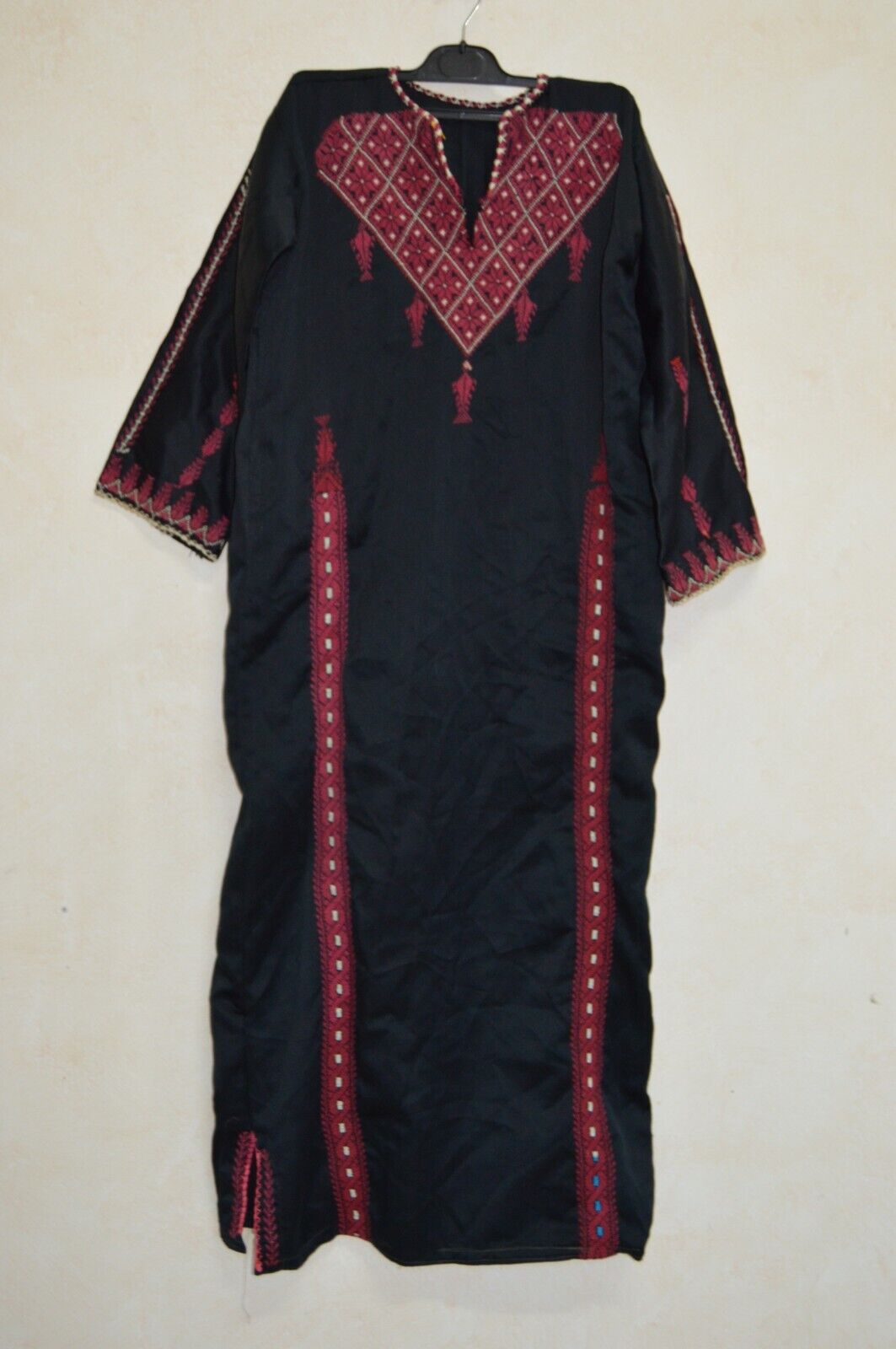 VINTAGE TRADITIONAL PALESTINE PALESTINIAN HAND EMBROIDERY DRESS OLD ETHNIC