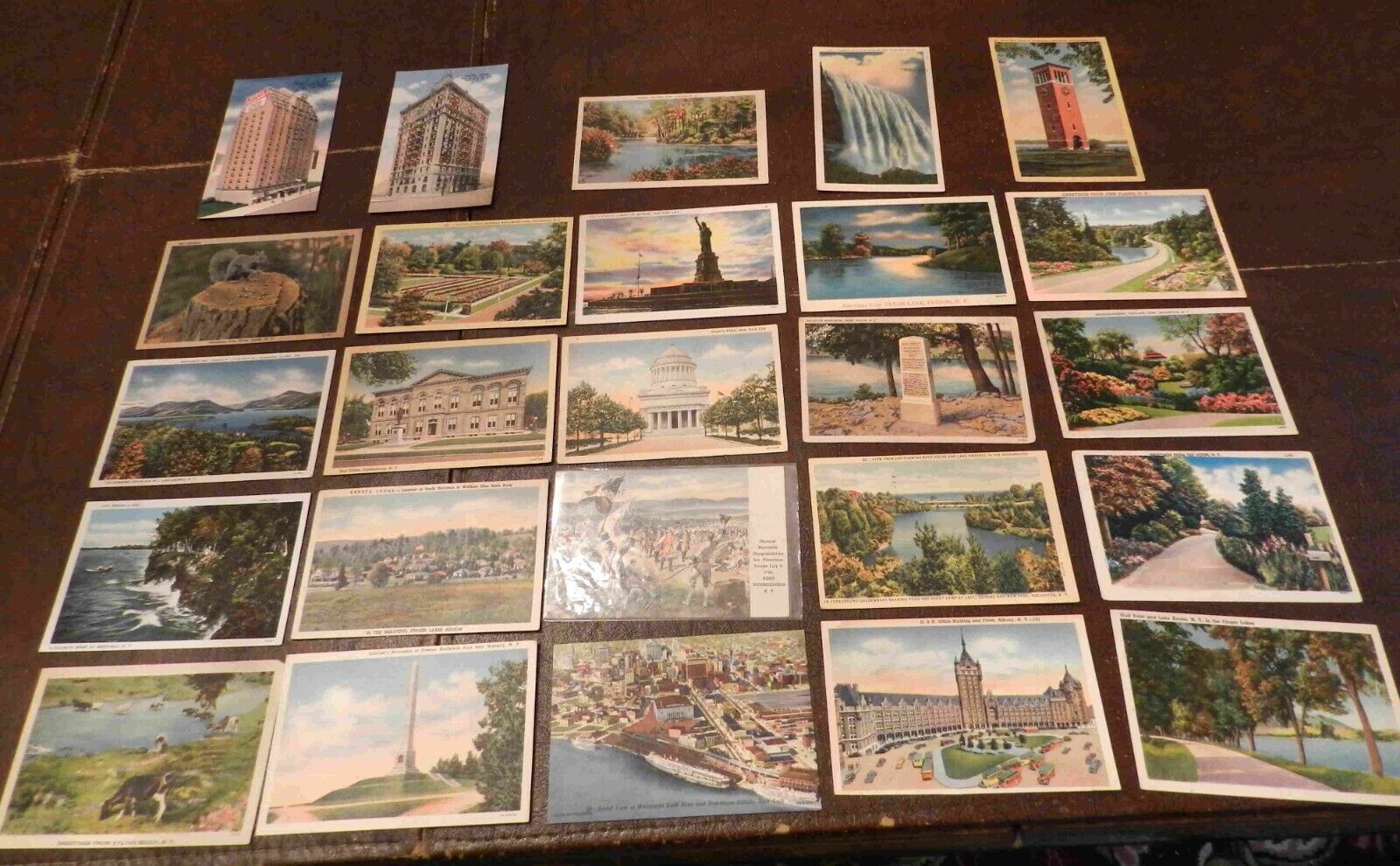 Lot of 25 Postcards (Lot 801) New York Linen 1930\'s to 1950\'s