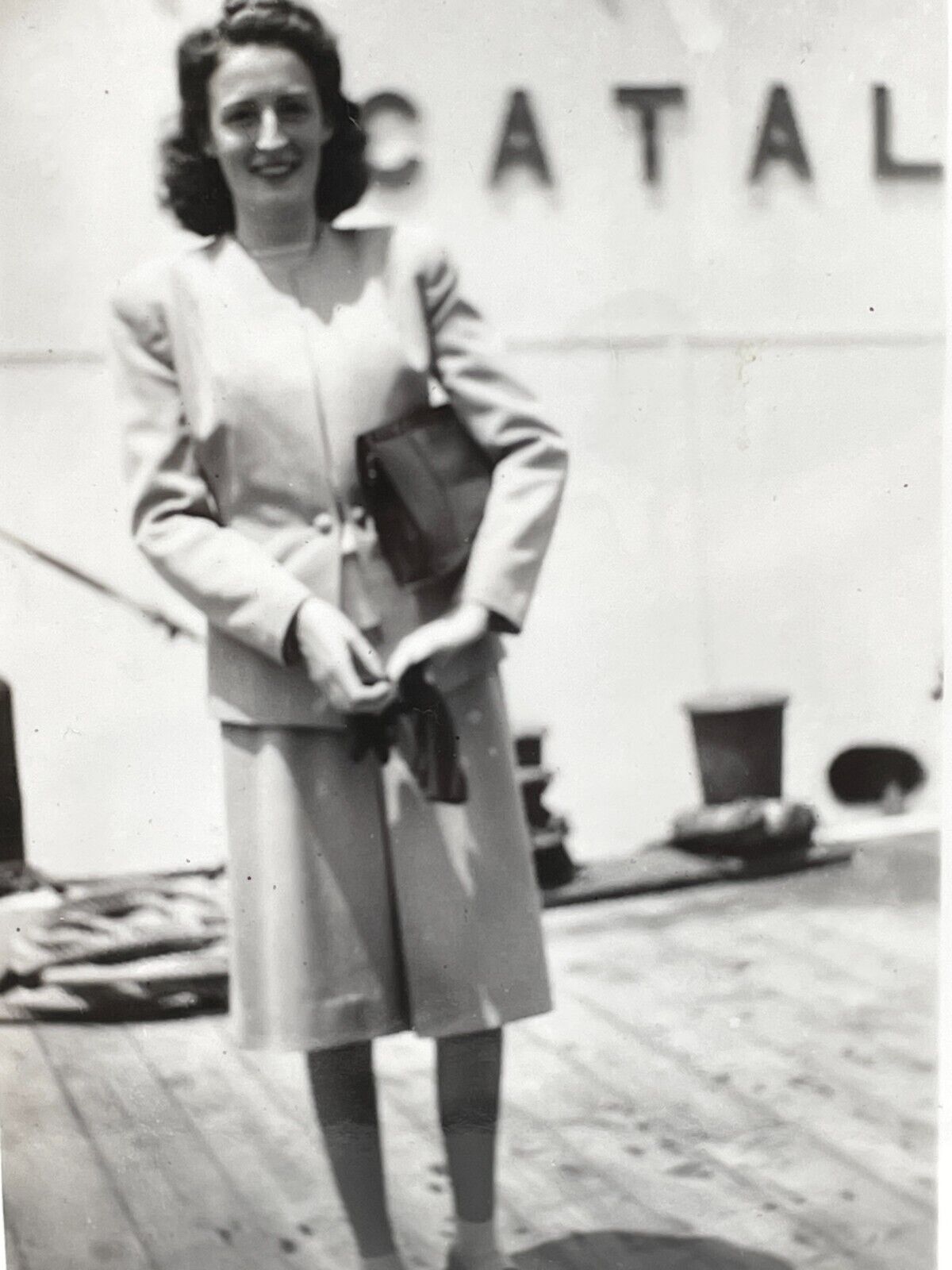 Ui Photograph Pretty Woman Ready To Board Boat To Catalina Island 1940-50\'s