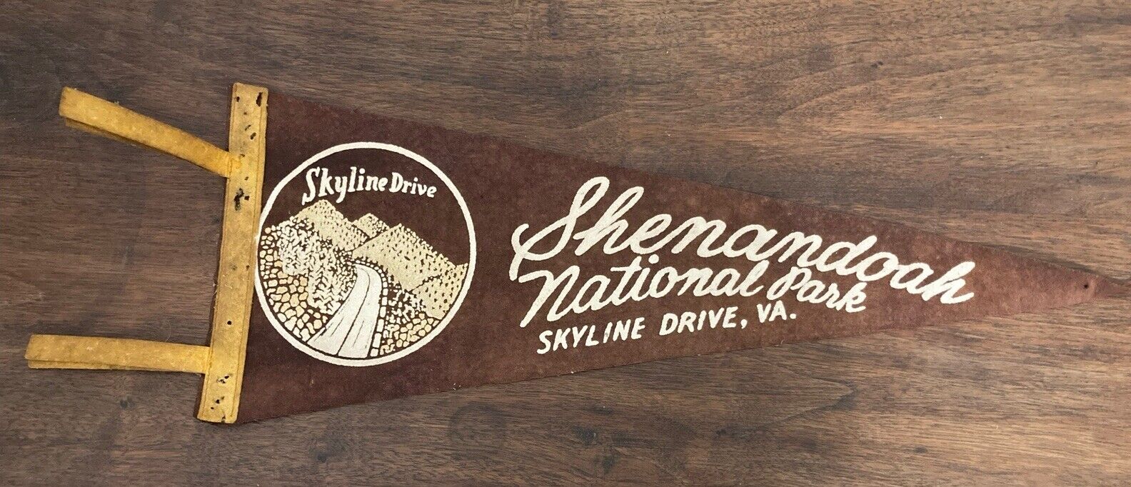 Vintage Shenandoah National Park Skyline Drive Virginia Pennant Souvenir 17”x7”