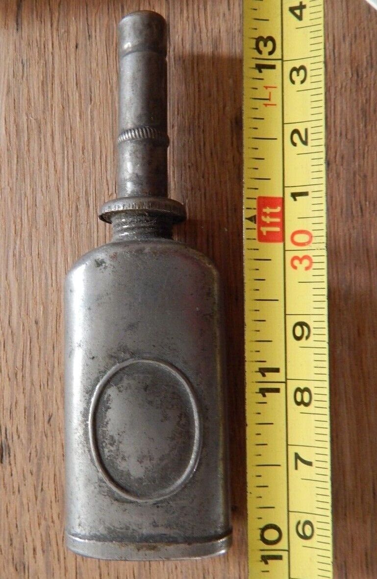 ANTIQUE  THUMB PUMP OILER ,PAT\'D APRIL 23 05 MADE IN USA  ,3,3/8inch