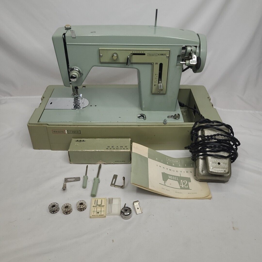 Vintage Kenmore Sears Sewing Machine Model 158.420 Tested Works With Case