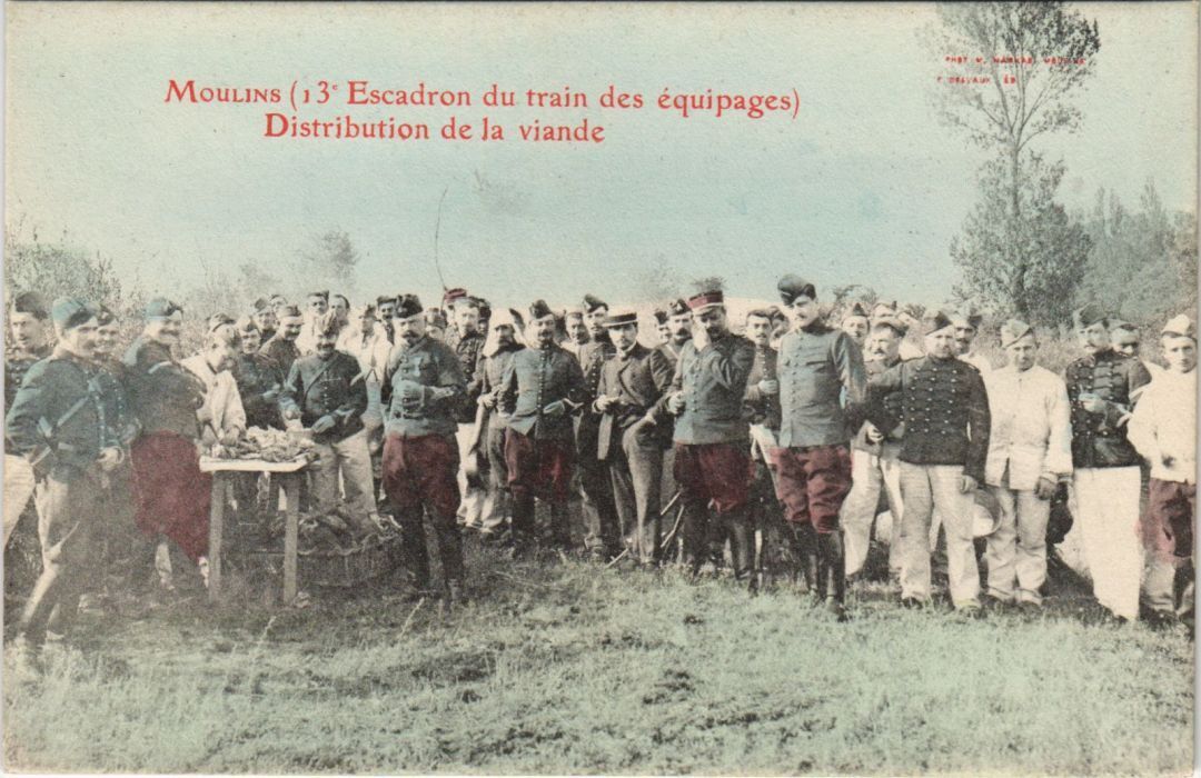 CPA MOULINS Military - Meat Distribution (1221066)