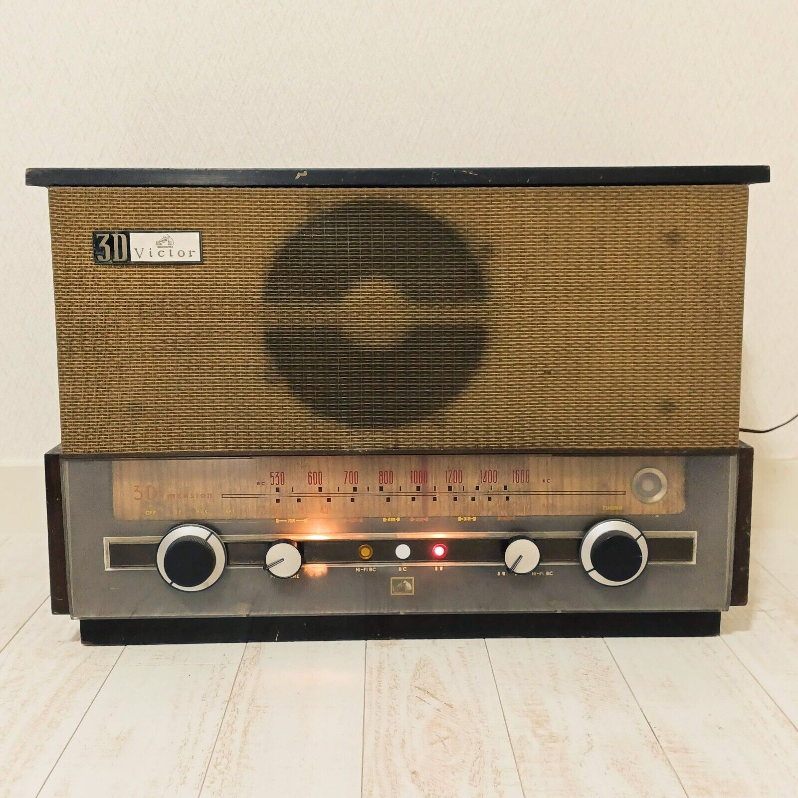 Victor Vacuum Tube Radio 7A-2701 Made in Japan 1959 Retro Vintage