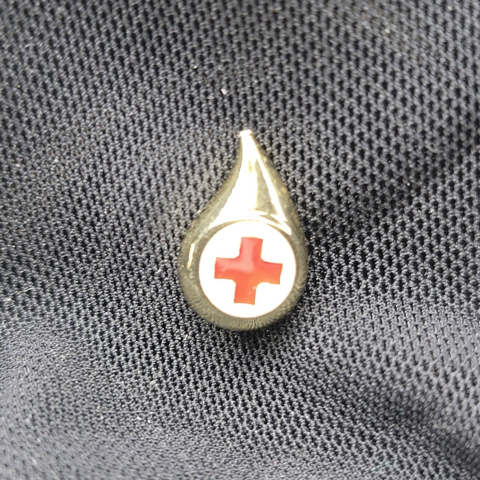 Vintage Red Cross Gallon Donation Pin